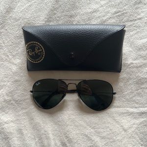 Ray Bans Aviators Black Sunglasses